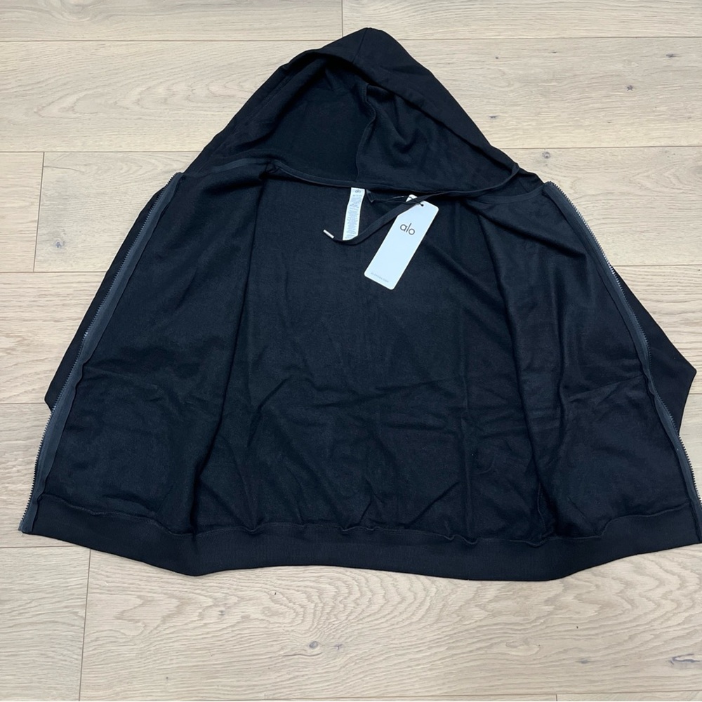 ALO Yoga Unisex Black Zip-Up Hoodie and Jogger Set - Picture 6 of 15